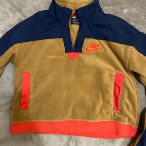 Beautiful cropped sweater ❤️